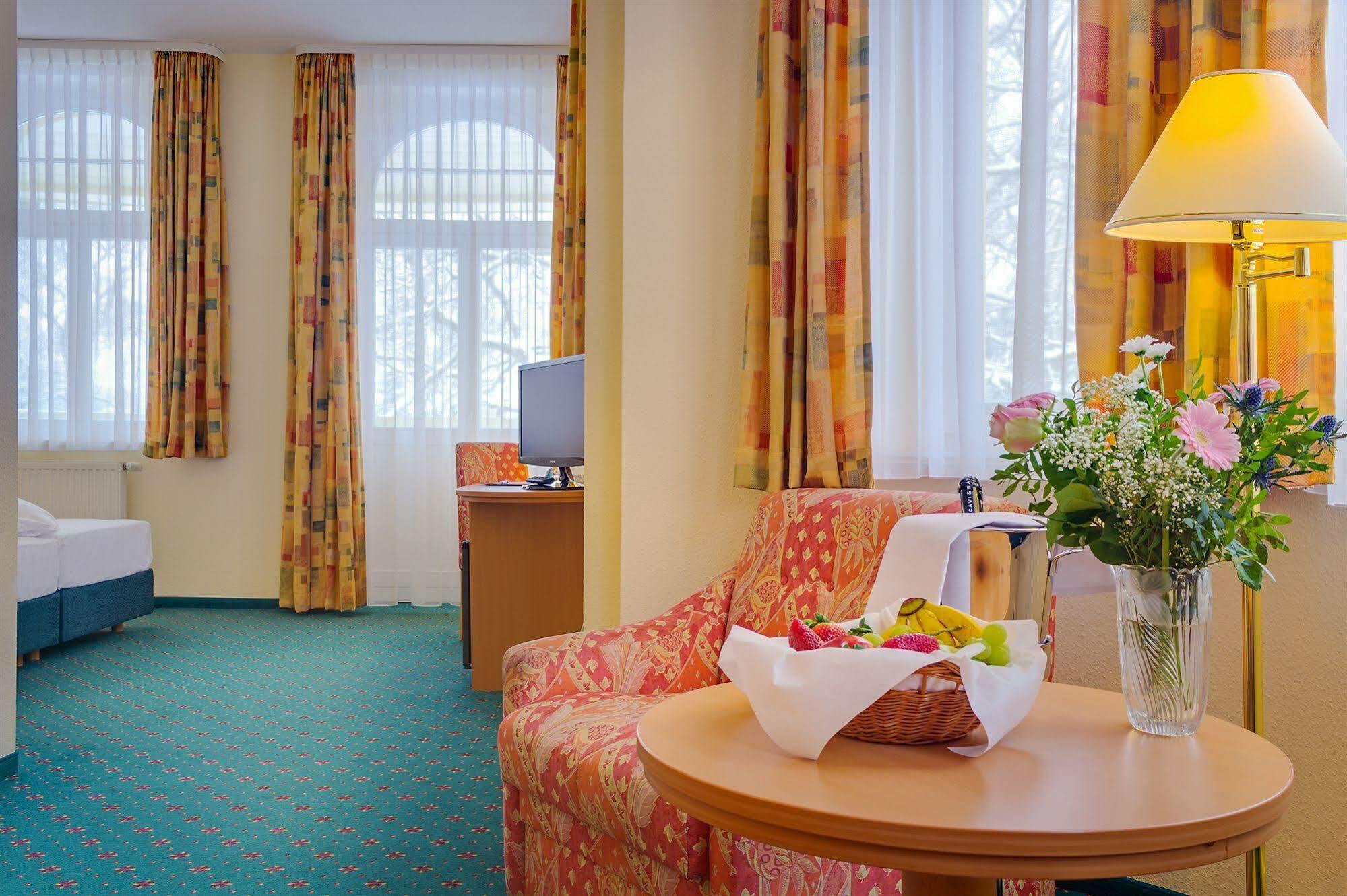Ferien Hotel Villa Suedharz Sülzhayn Extérieur photo